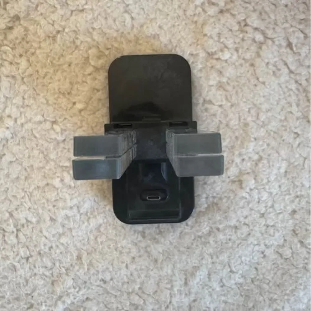 IINE Nintendo Switch Joy-Con Charging Dock TNS-879